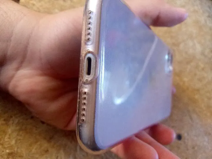 iphone 11 sotiladi 64gb srochna 4