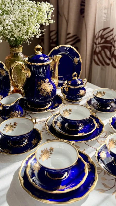 Эксклюзивный винтажный чайный сервиз Edelstein Bavaria Maria Theresia.