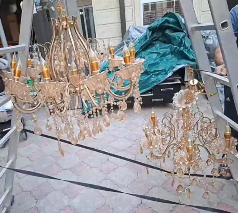 продаются люстры б/у