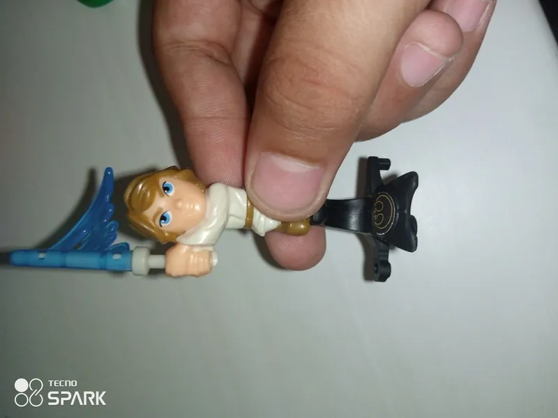 Коллекционые фигурки из Kinder surprise и Kinder joy продаю всё 6 Коллекционые фигурки из Kinder surprise и Kinder joy продаю всё 6