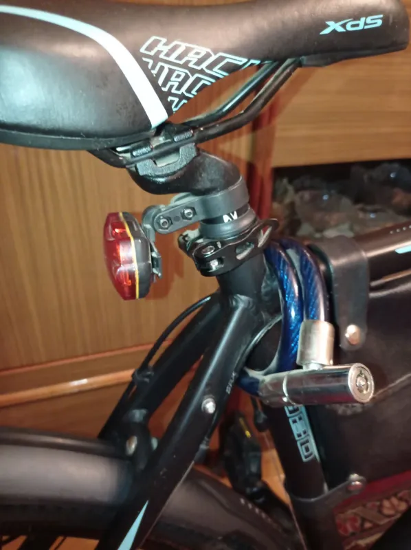 XDS 380 Hacker poyga velosipedi 2 XDS 380 Hacker poyga velosipedi 2