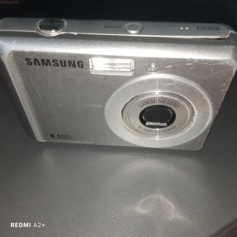 Samsung ES10 Camera. Made in china, SAMSUNG OPTO-ELECTRONICS CA.,LTD — фото 1