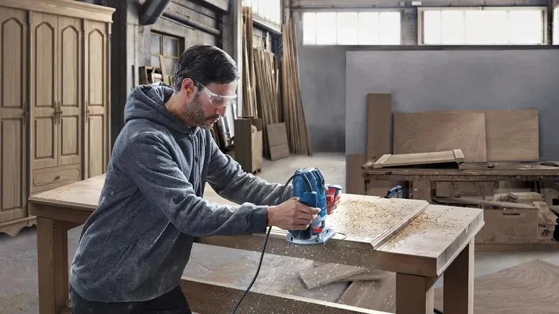 Фреза профессиональная BOSCH GOF-130 3 Фреза профессиональная BOSCH GOF-130 3