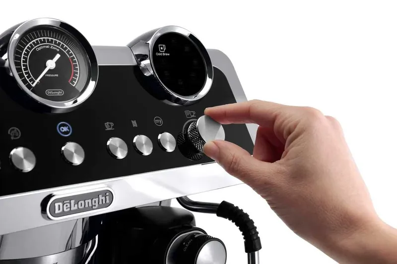 DeLonghi Кофеварка и Кофемашина EC9865.M La Specialista Maestro — фото 3