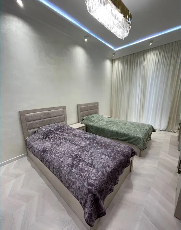 Mirabod tumani, Oybek metrosi 4
