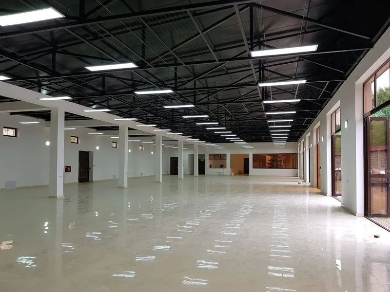 Продается нежилое помещение, ориентир: рынок Кадышева, 2300м² 1 Продается нежилое помещение, ориентир: рынок Кадышева, 2300м² 1