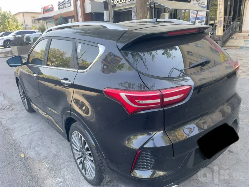 Срочно сотилади Jetour x70 3 Срочно сотилади Jetour x70 3