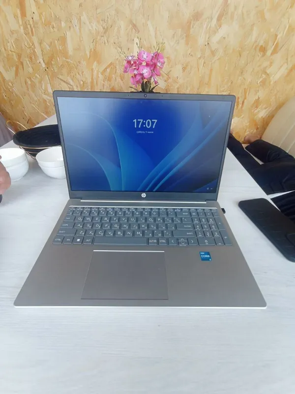 Ноутбук HP 2 Ноутбук HP 2
