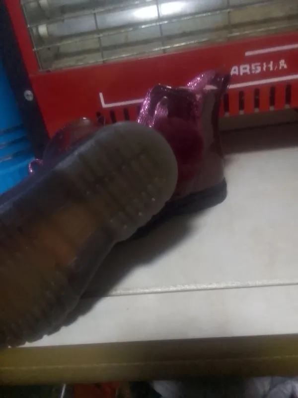 Etik xolati yangi kiyilmagan 22 razmer 100 ming — фото 2