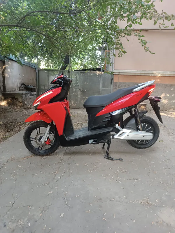 Elektr skuter sotaman, ozgina sarmoya kerak. 1