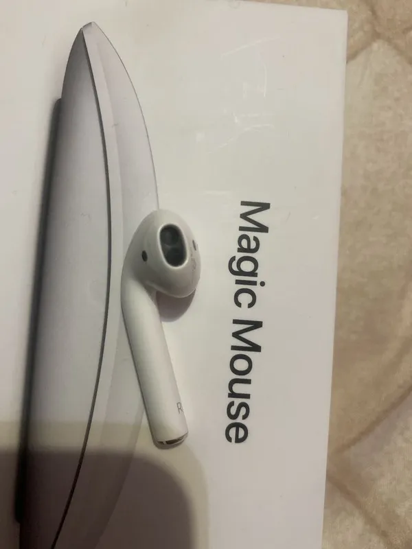 Airpods 2 левый наушник оригинал — фото 1
