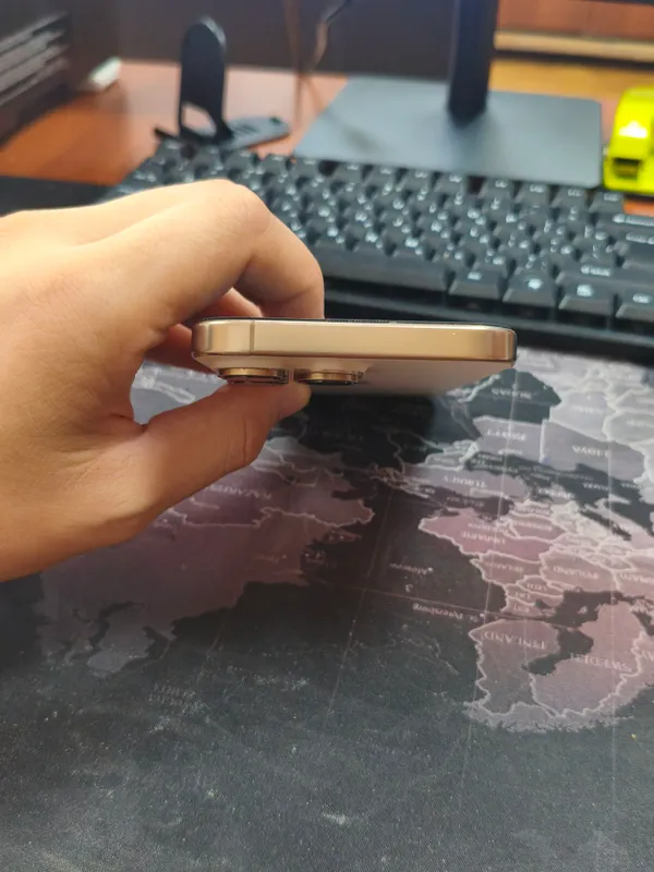 iphone 16pro max desert 6