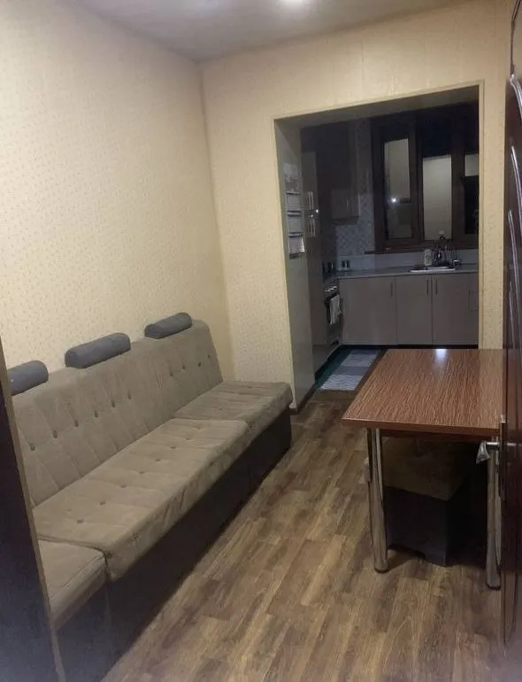 Продается квартира 3/3/4 Кибрай пос. Салар