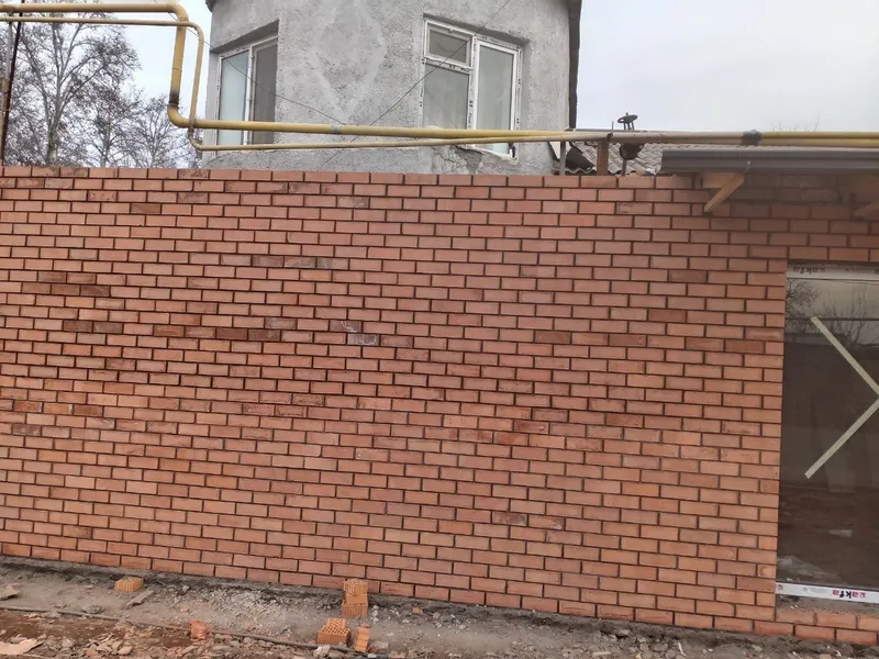 Кладка балкона облицовочный кирпис. G'isht teramiz перегородки тумбы. — фото 3