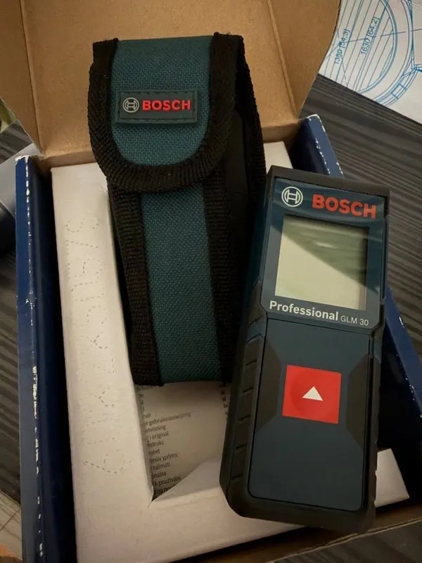Лазерерный дальномерт BOSCH 30m 1 Лазерерный дальномерт BOSCH 30m 1