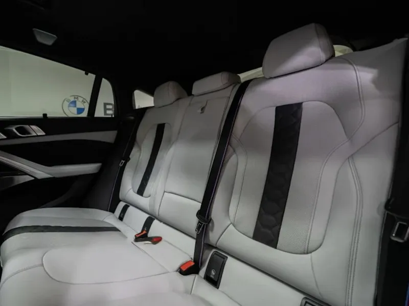 BMW X6 M Competition 2027 8 BMW X6 M Competition 2027 8