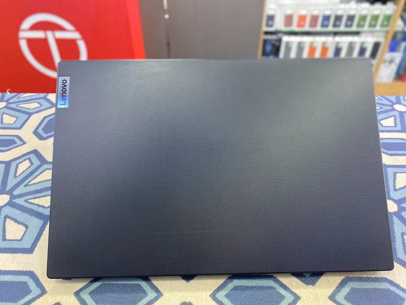 Lenovo V15 3 Lenovo V15 3