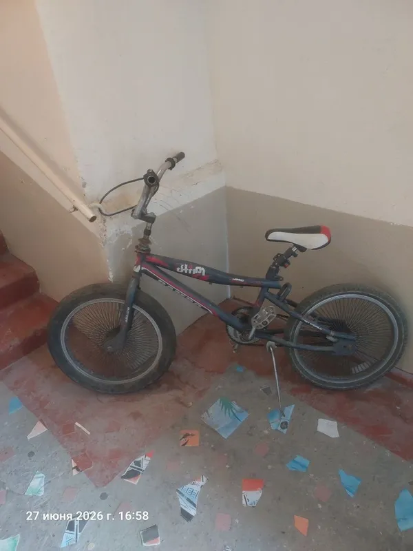 Velosiped 20 bu xolati o'rta 200000 som Velosiped 20 bu xolati o'rta 200000 som
