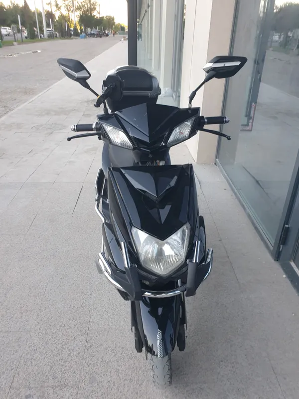 skuter sotiladi Elektr zaryadchny 1
