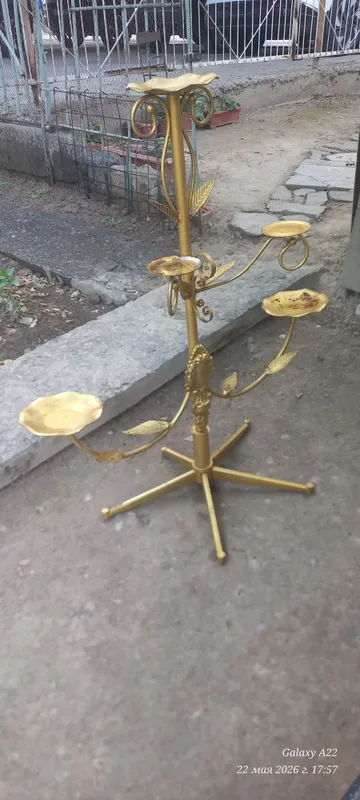 Гул куядиган темирдан.