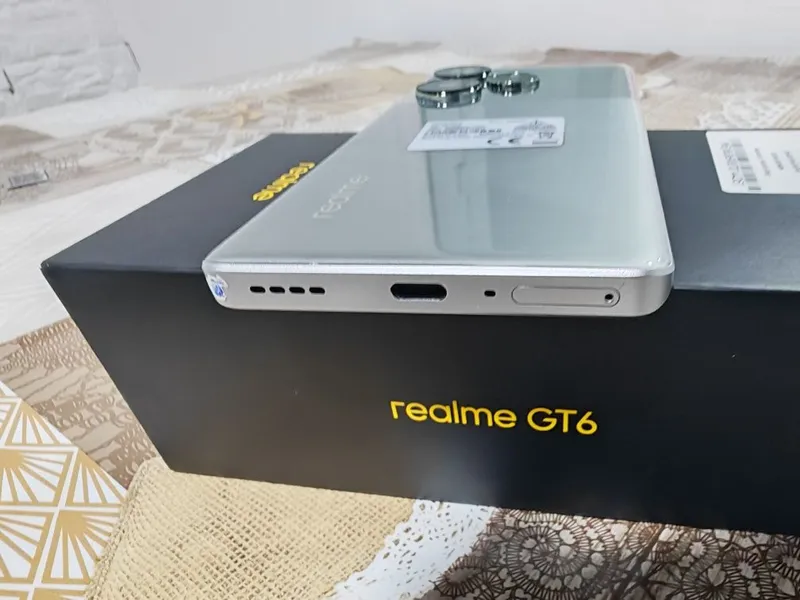 Realme GT 6 Global 12/256 GB, ekranda yoriq bor, tavsifni o‘qing! 3 Realme GT 6 Global 12/256 GB, ekranda yoriq bor, tavsifni o‘qing! 3