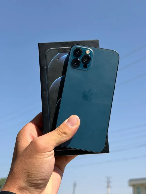iPhone 12 Pro iPhone 12 Pro