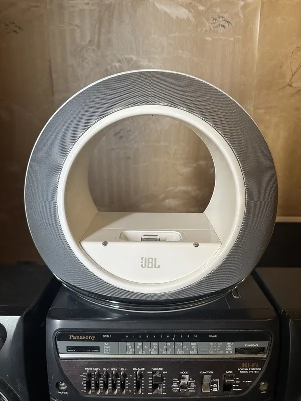 Продается колонка JBl