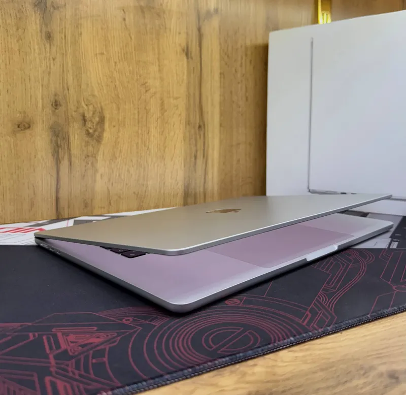 MacBook Air M2 Silver 8/256-15 Inch (Makbuk-Apple) 4 MacBook Air M2 Silver 8/256-15 Inch (Makbuk-Apple) 4