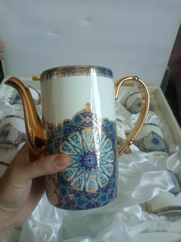 Tilla suvi yugurtirilgan chinni Sherdor collection 1 Tilla suvi yugurtirilgan chinni Sherdor collection 1