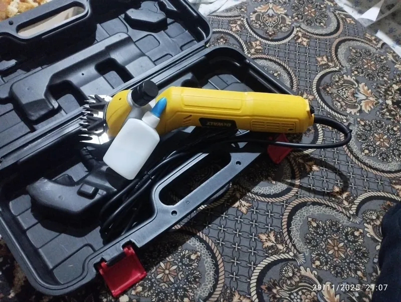 Qoʻy yungini oladigan aparat sotiladi 2ta 5
