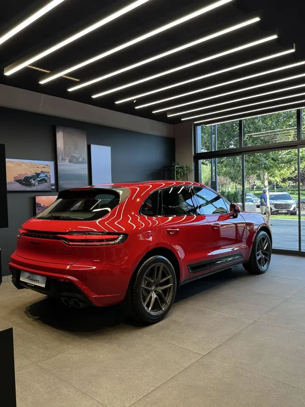 Porsche Macan T 2026