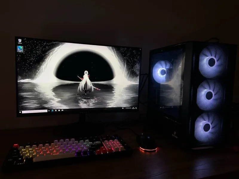 Kompyuter sotiladi