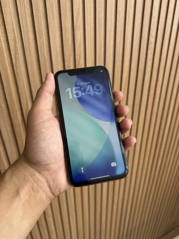 Продаётся iPhone 11 (чёрный) 2