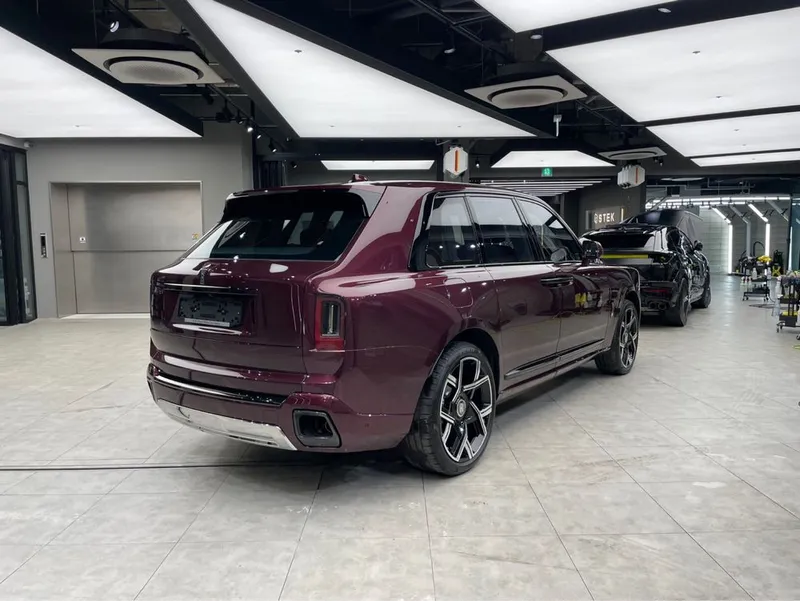Rolls-Royce Cullinan Black Badge — фото 3