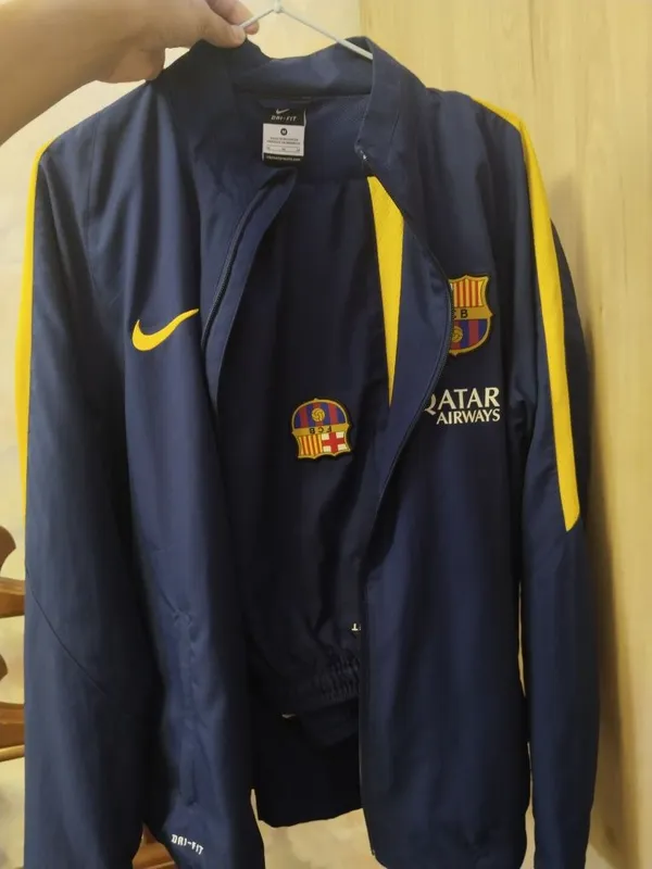 оригинальная форма FC Barcelona N98 I состояние новое, "витражная'" — фото 1