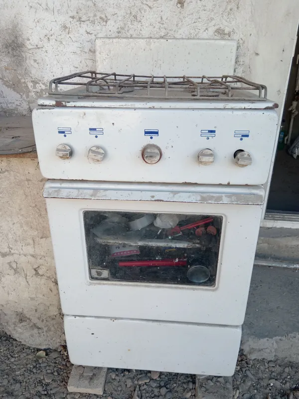 Газовая плита продаётся, б/у, СССР Газовая плита продаётся, б/у, СССР