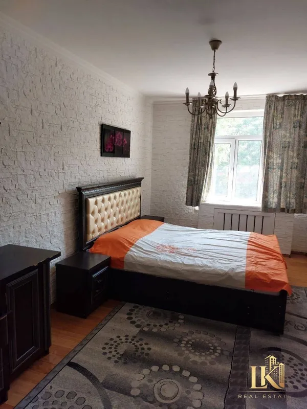2-комнатная квартира, 63 м², 4/5, Мирабадский район (ориентир: ЦУМ) — фото 1
