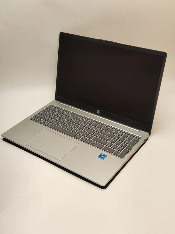 HP 15-FD0336NIA 1