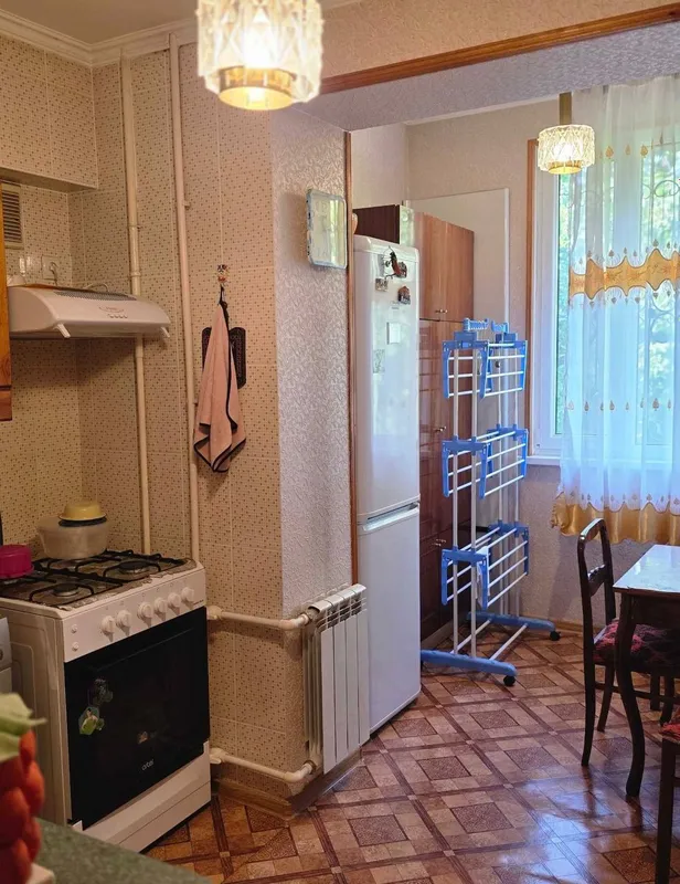 2 xonali kvartira sotiladi, 44 m², Yunusobod tumani 5