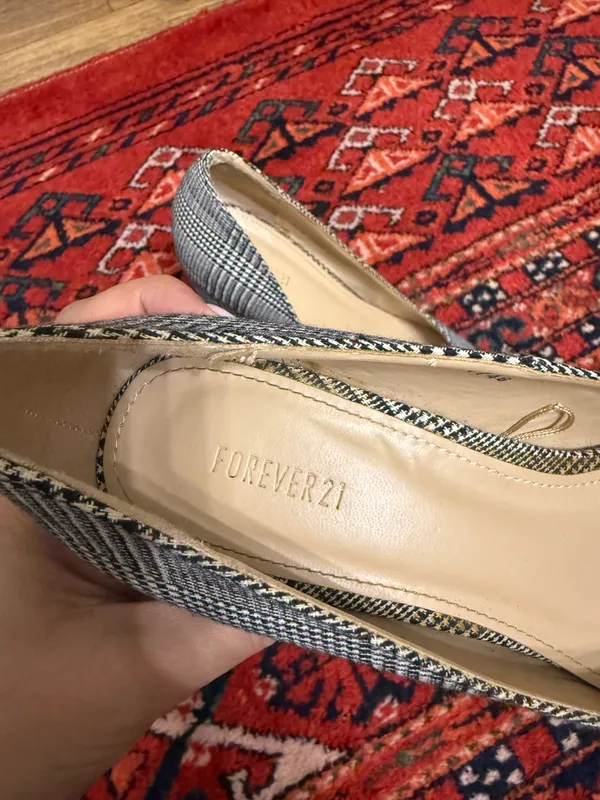 Forever 21 poshnali tuflilar, 36 o‘lcham, AQShda sotib olingan 2