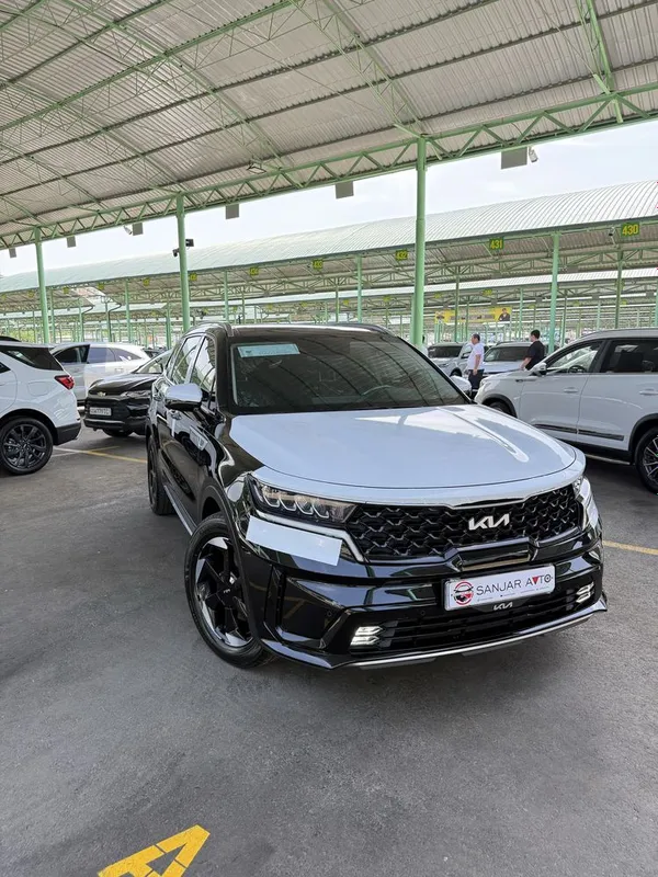 kia sorento 2.5 2023 yil 7 kishlik toza