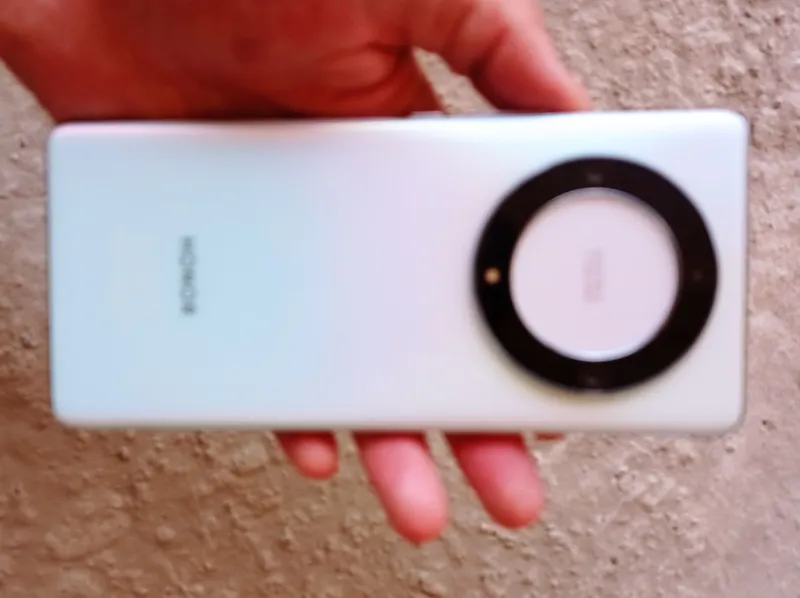 Honor x9a 5G srochni sotiladi