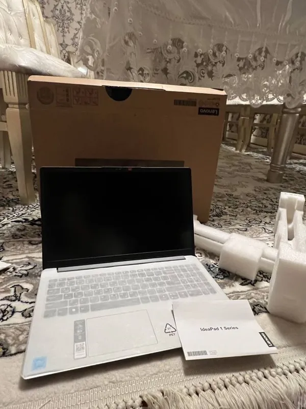 Lenova Ideapad 1 series 8/256gb