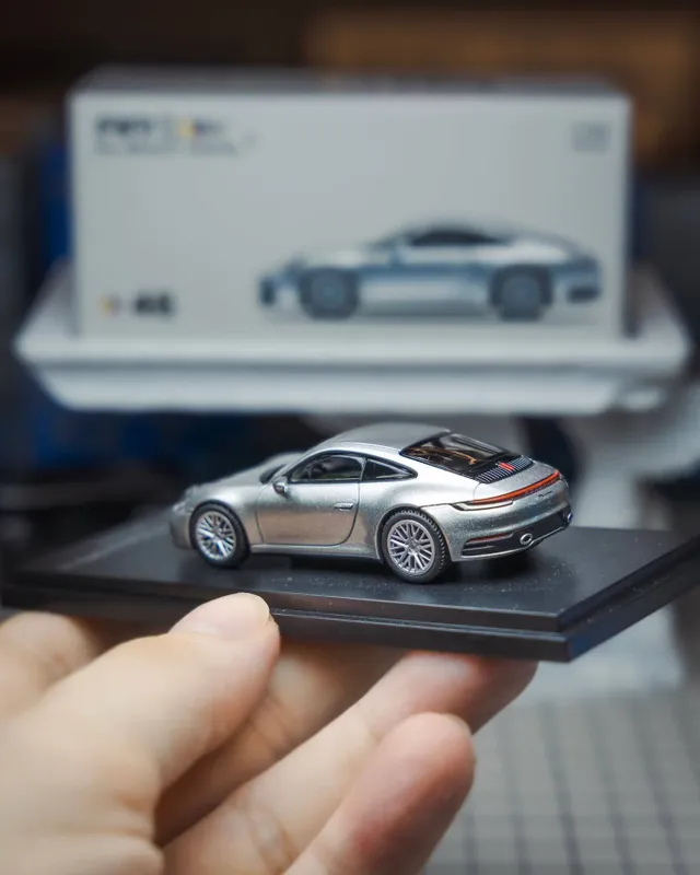 1:64 Porche 911 Carrera kolleksion mashinacha 4