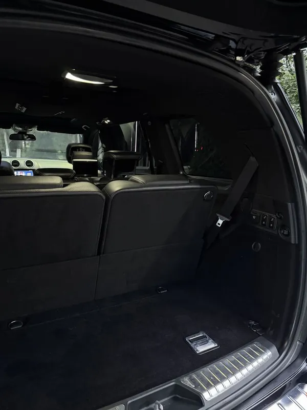 Mercedes Benz GL 550 4 matik Mator M273 7 o'rindiqli 8 Mercedes Benz GL 550 4 matik Mator M273 7 o'rindiqli 8