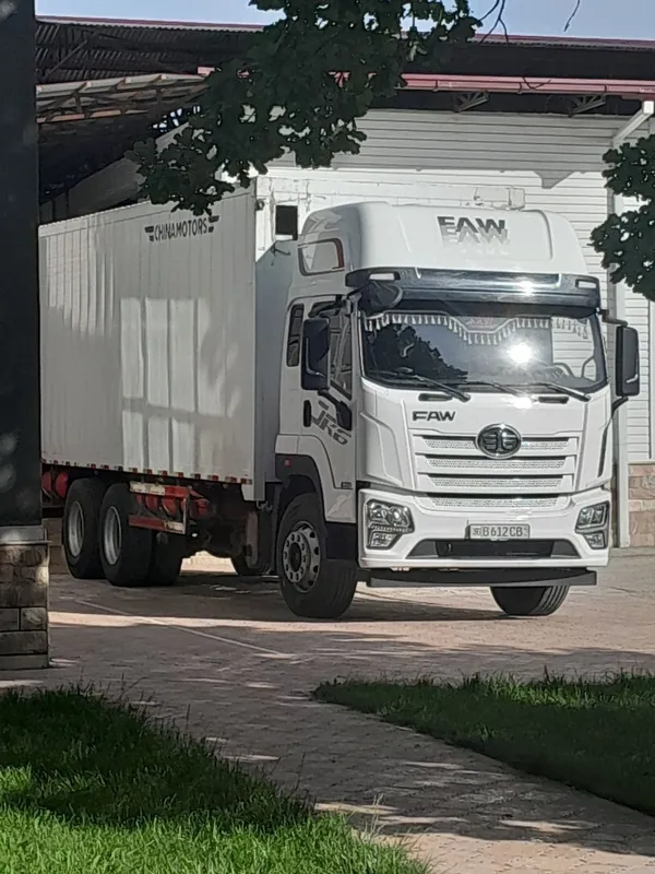 Фаф сотилади кузиф
