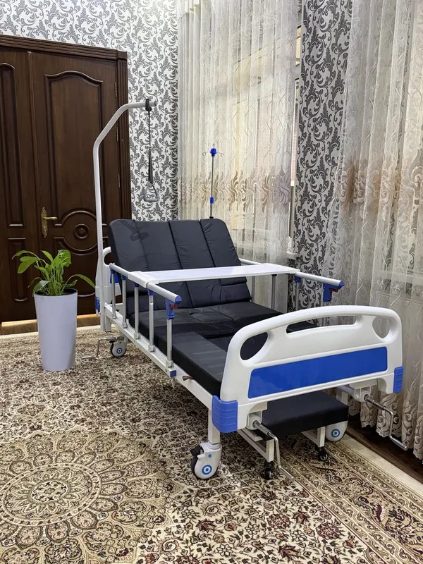 Медицинская кровать для лежачих больных