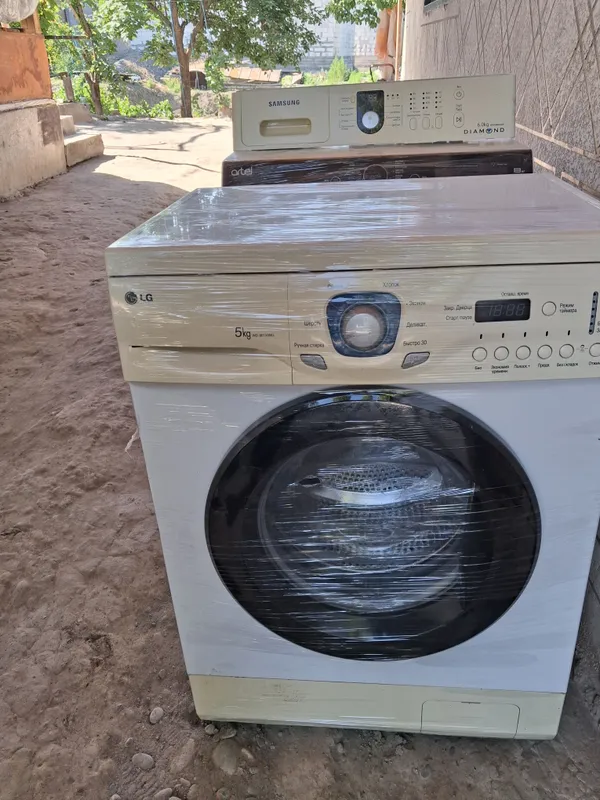 sotiladi  holati yaxshi 100$