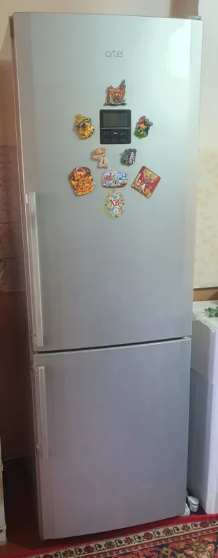 Продаётся холодильник Артель