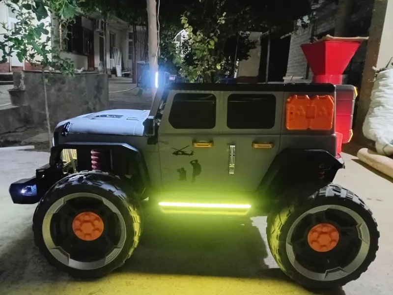 Jeep Pulti moshina 4